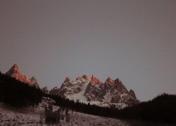 nature photography of sunset mountains